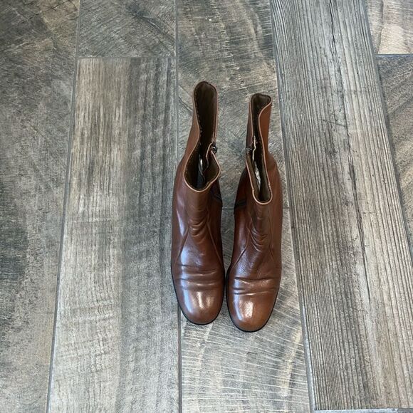 Vintage Goloboots in mid calf brown leather, 2.5”heel - Picture 7 of 9